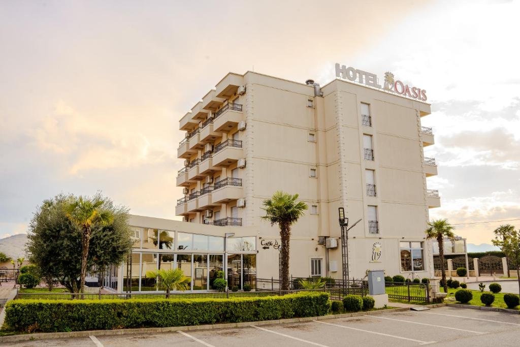 Hotel Oasis